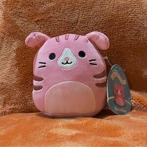 SQUISHMALLOWS Geraldine the Scottish Fold Cat 5in NWT